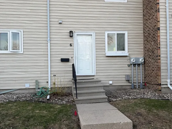 1901 24th Ave S #6-S, Grand Forks, ND 58201