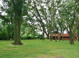 1706 N Valrico Rd, Dover, FL 33527