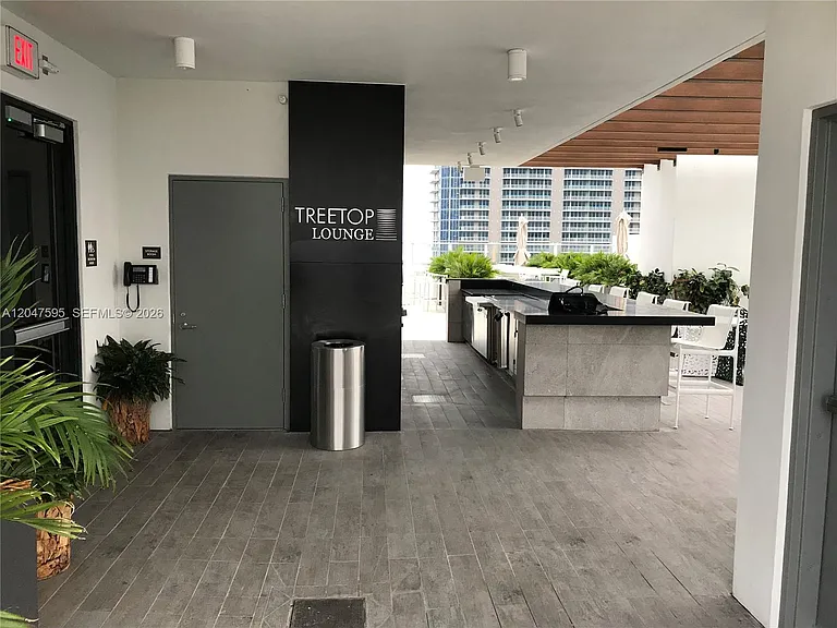 1010 Brickell Ave #3709 — Photo 3