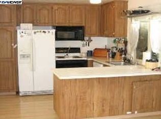 27406 Lemon Tree Ct, Hayward, CA 94545