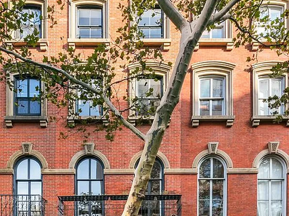 25 Stuyvesant St, New York, NY 10003