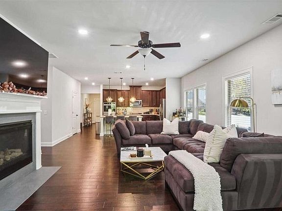 5th image of 1122 Hibiscus Way