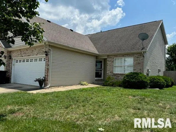 1618 Magnolia Dr, Chatham, IL 62629