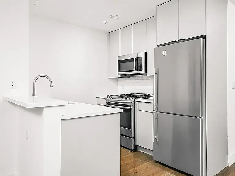 155 Attorney St #5F — Photo 5