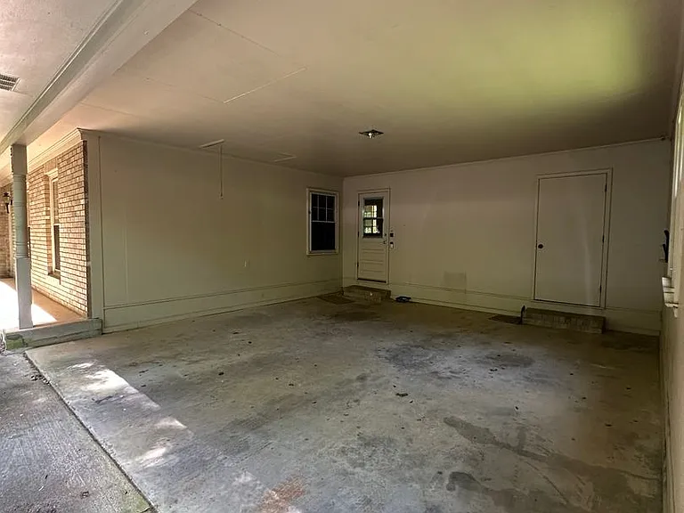 375 Segrest Cir — Photo 31