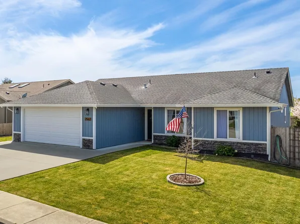 2562 Boone St, Fortuna, CA 95540
