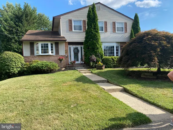 1233 Dennis Rd, Southampton, PA 18966