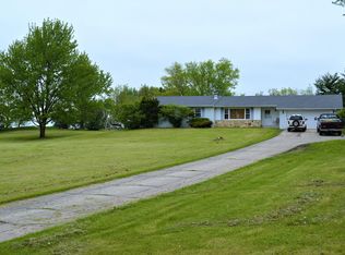 2311 Back Rd, Burlington, WI 53105