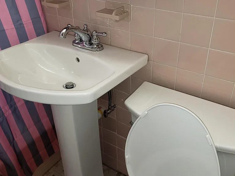15 New Hampshire Ave #3 — Photo 16