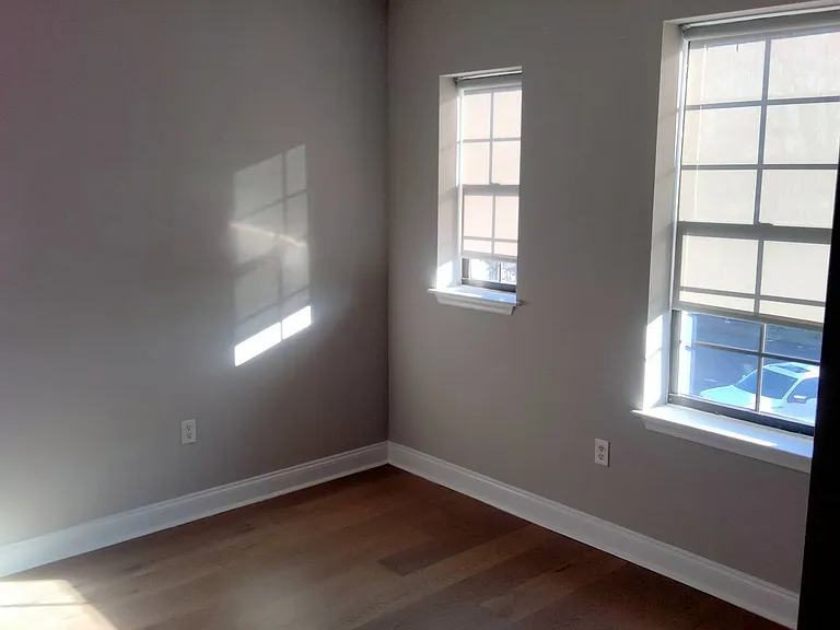 36 Imlay St #B — Photo 5