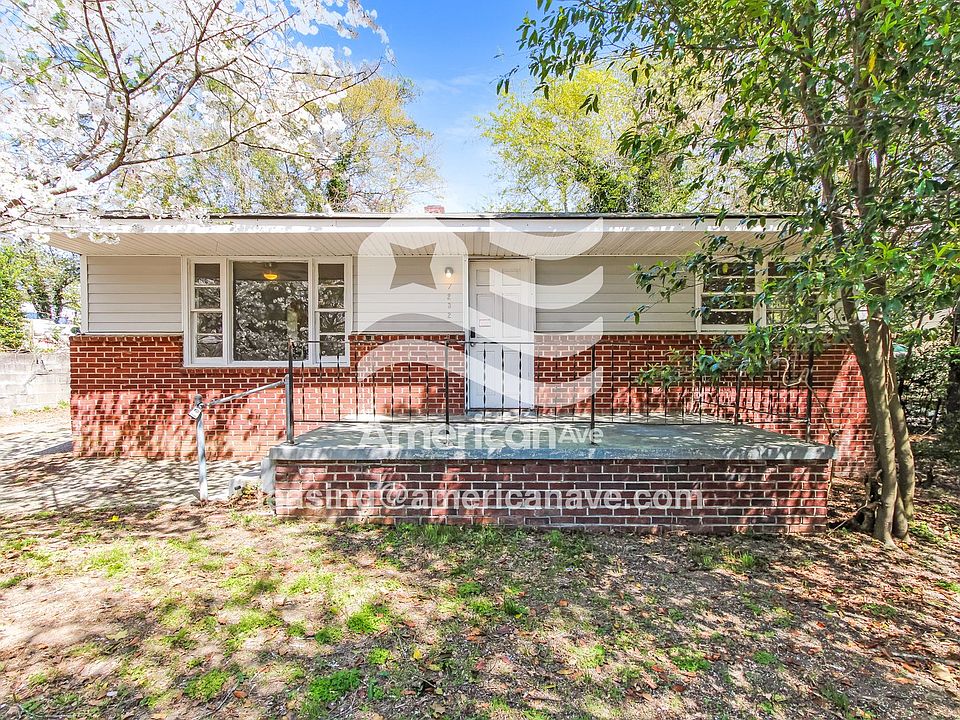 564670_001_front_view_1.jpg