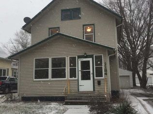 1134 Bertch Ave, Waterloo, IA 50702