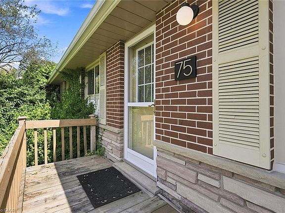 4th image of 75 Flamboro St