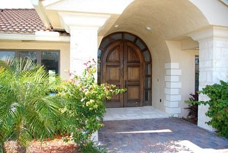 2nd image of 3217 Embassy Dr