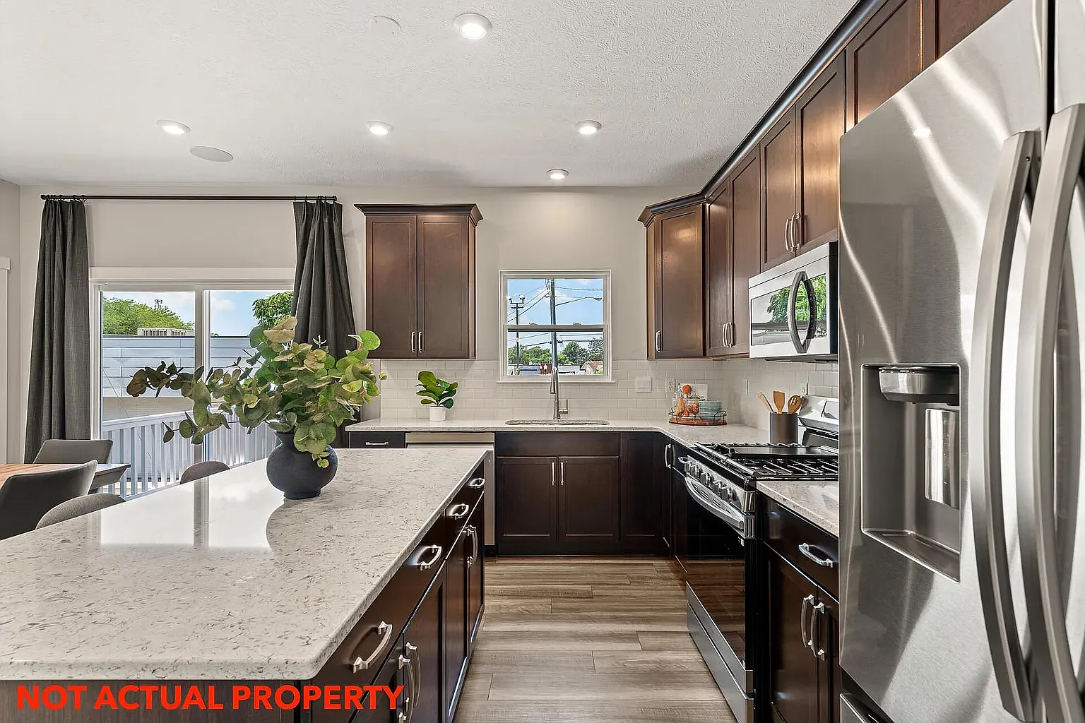 1331 Doe Ridge Ave — Photo 3