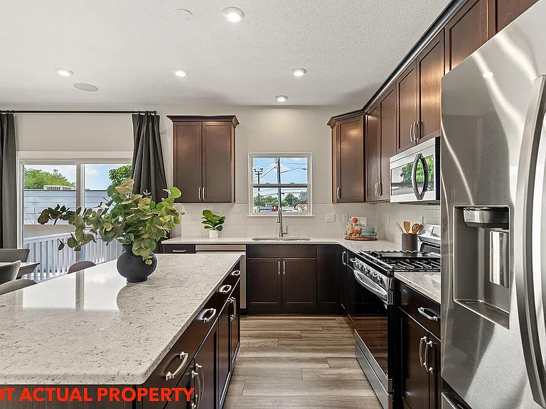 1331 Doe Ridge Ave — Photo 3