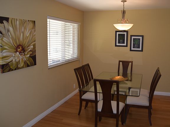 3rd image of 1262 S Barrington Ave APT 304