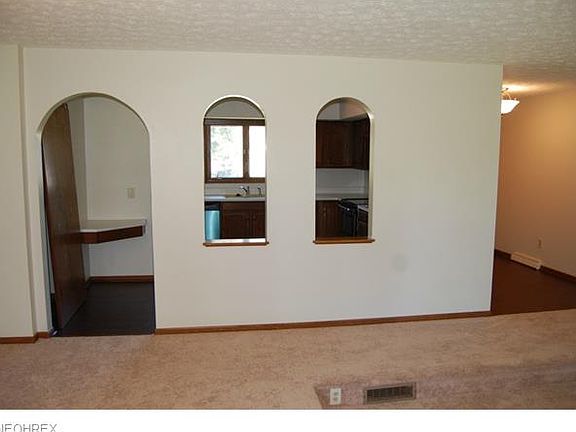 5th image of 3360 Dowling Dr