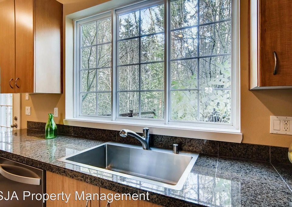 1st image of 22514 NE Alder Crest Ln
