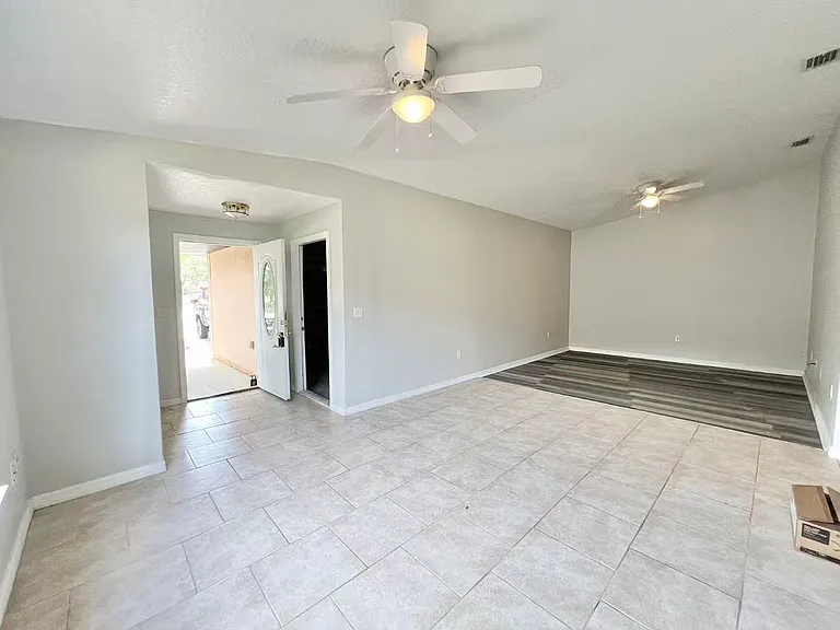 4416 Sherwood Forest Dr — Photo 8