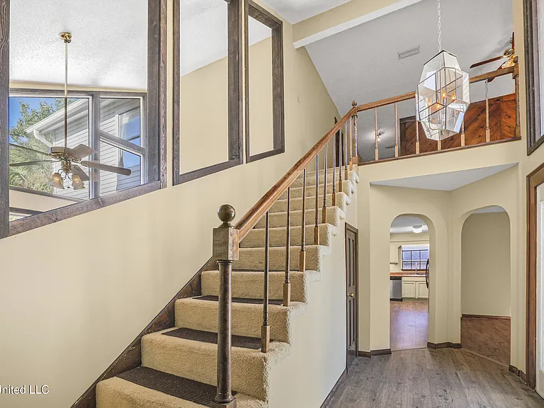 4409 Shadow Wood Cir — Photo 9