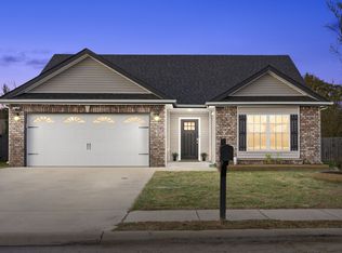 1481 Coronado Dr, Clarksville, TN 37042