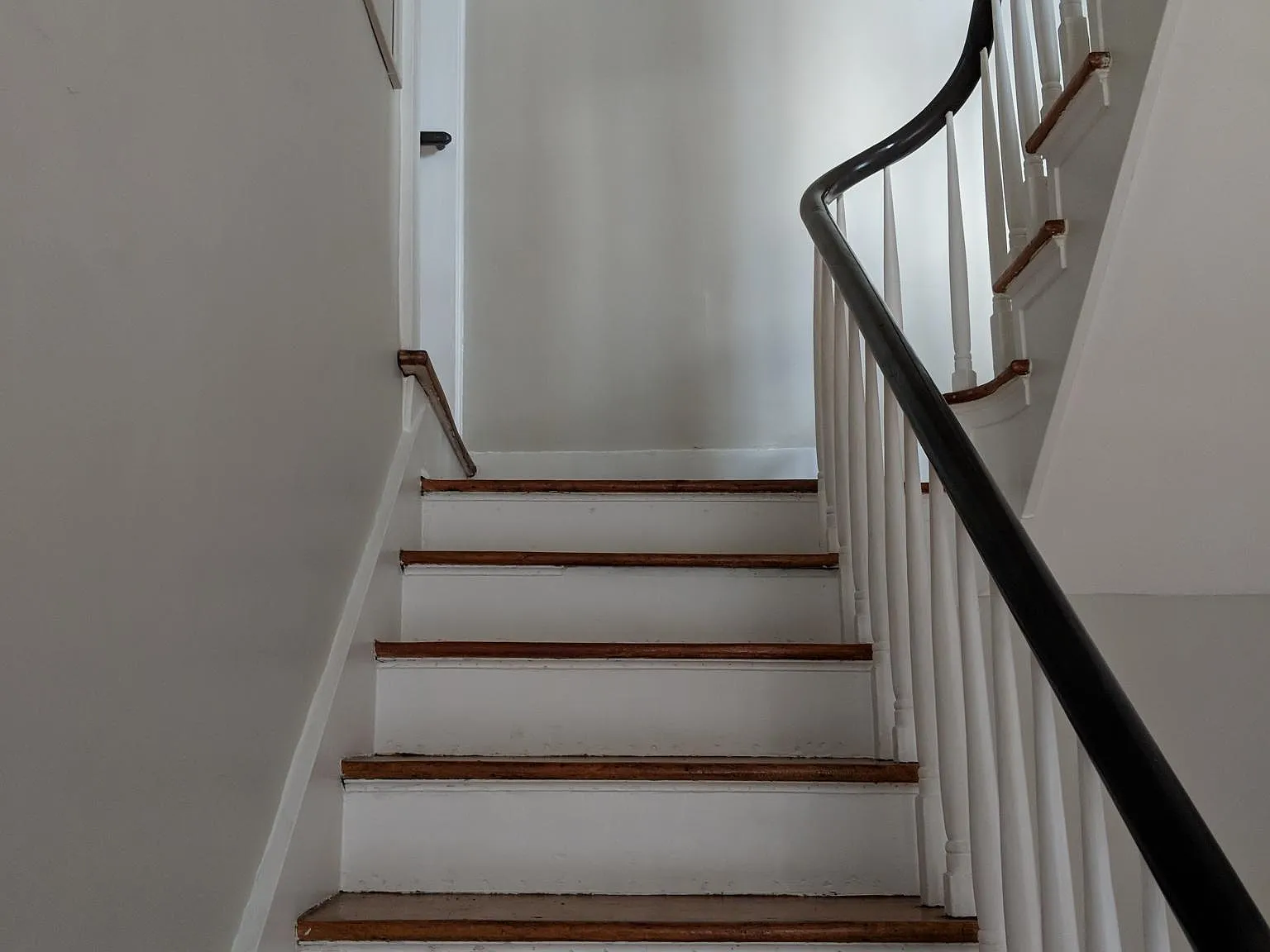 2 bed, 1200 sqft, $1,100 — Photo 4