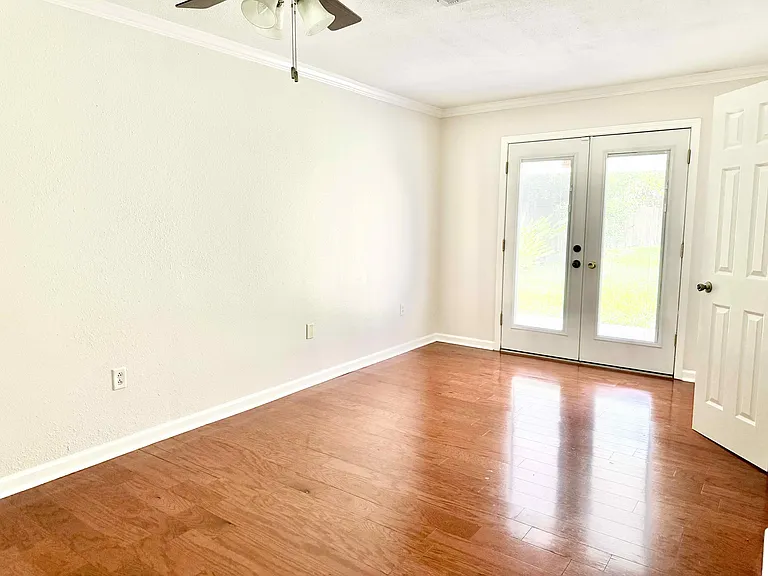 1947 Southland Ct — Photo 9