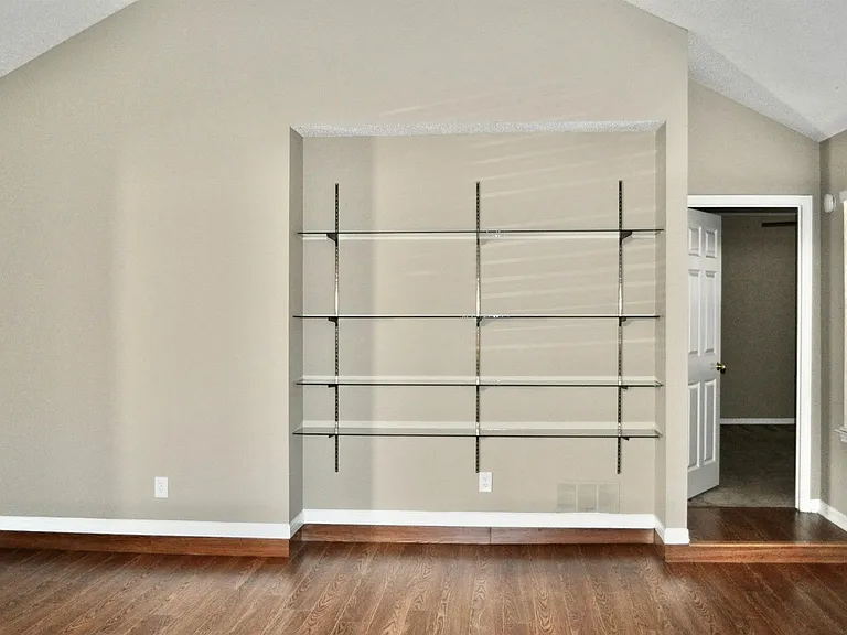 8304 Red Willow Dr — Photo 6