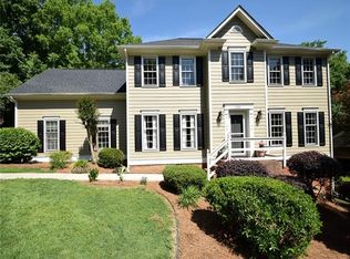 2332 Winterbrooke Dr, Matthews, NC 28105