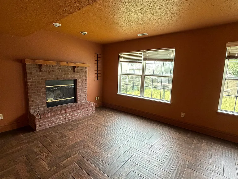 1420 Blue Brook Way — Photo 15