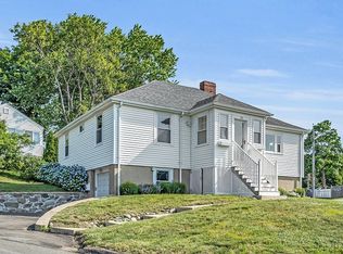 33 Sunset Rd, Nahant, MA 01908