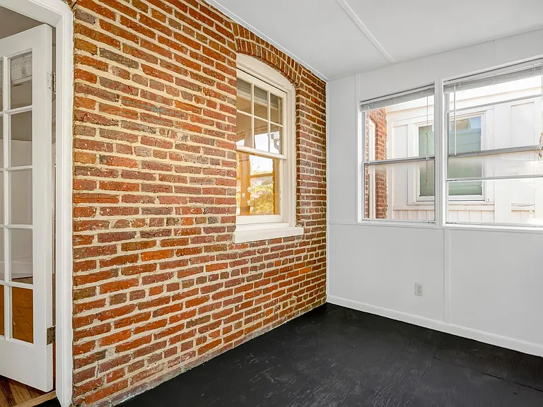 1720 34th St NW — Photo 17
