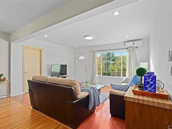 4th image of 1341 S Lincoln Ave