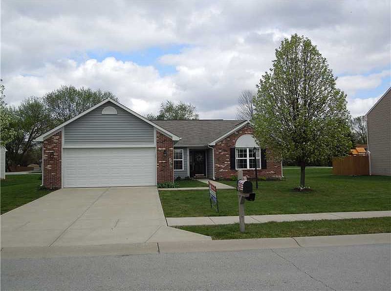 1st image of 9111 N River Chase Ln