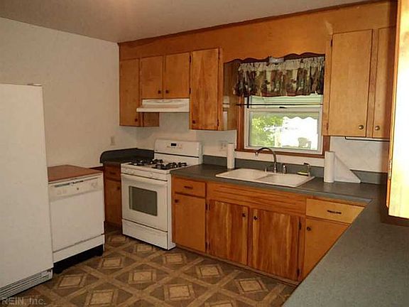 4th image of 2421 Ambler Ave