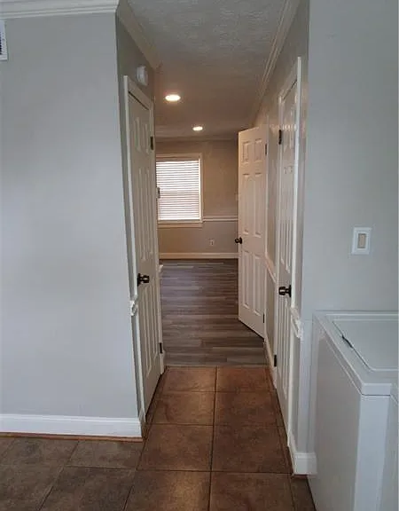 1235 Riverside Dr #F6 — Photo 8