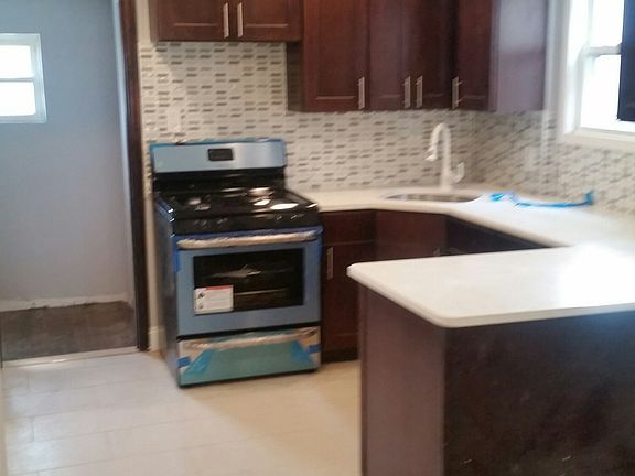 4th image of 222-36 95th Avenue