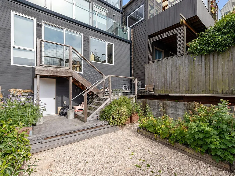 28 Montcalm St #1 — Photo 52