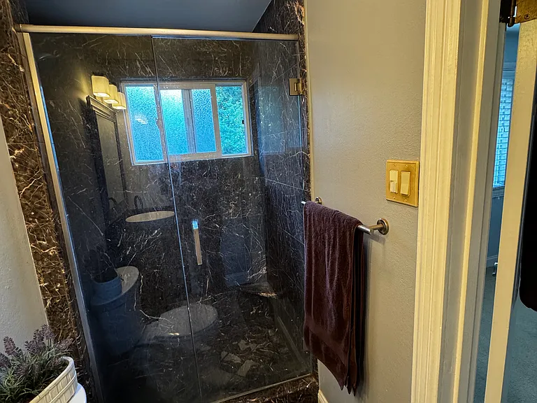 718 Alameda De Las Pulgas — Photo 10