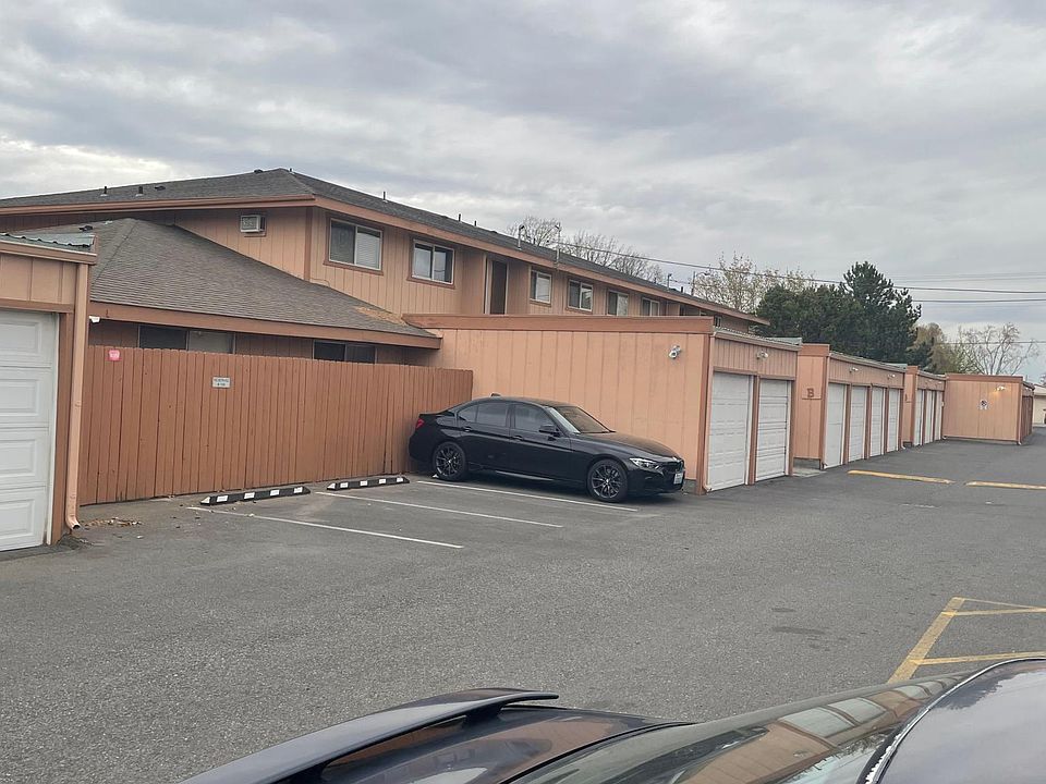 1st image of 3121 W Hood Ave APT B203
