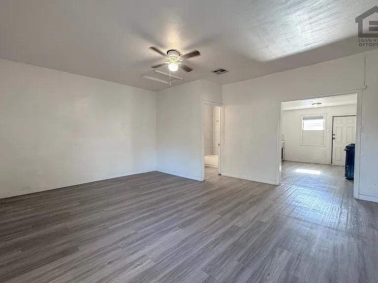 903 W Pierson St — Photo 9