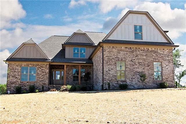 1st image of 605 Urlacher Dr