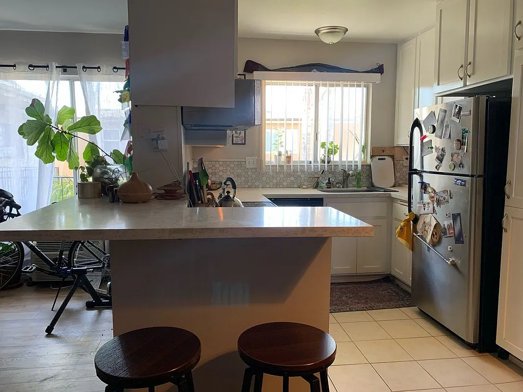 1 bed, 1.0 bath, 560 sqft, $2,200 — Photo 3