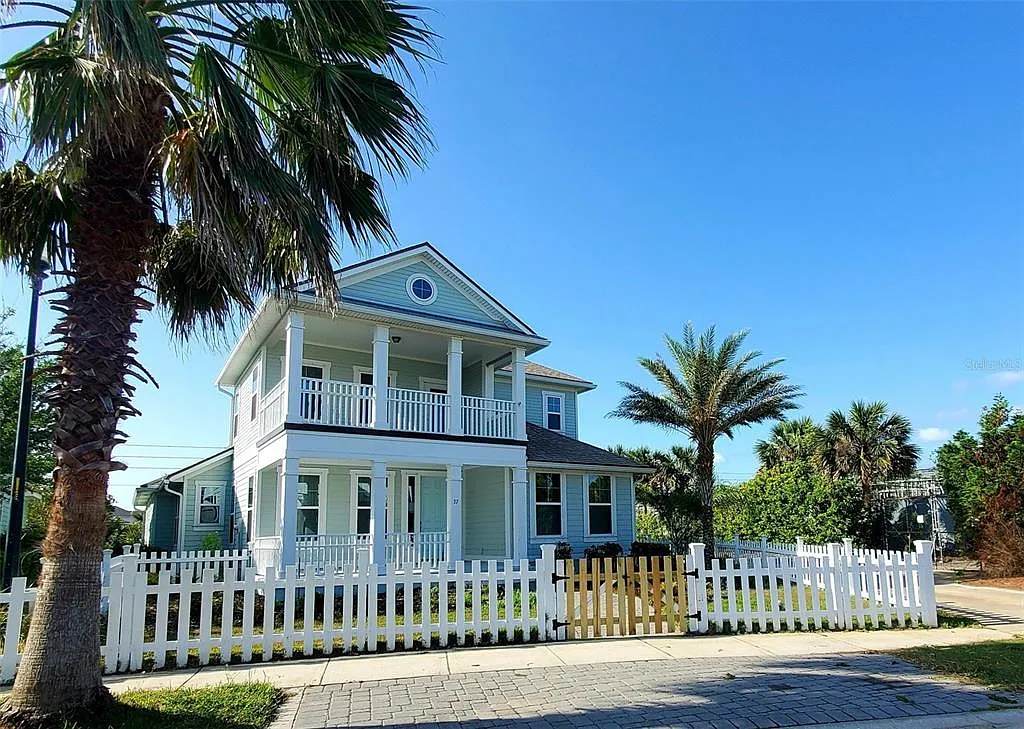 3 bed, 3.0 bath, 2341 sqft, $3,000 — Photo 1