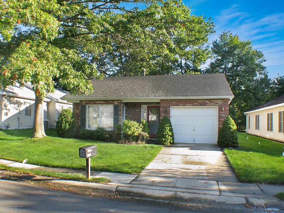 1st image of 1567 Heatherleaf Ln
