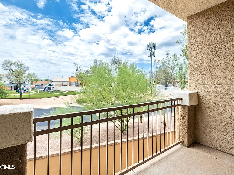 1335 E June St #205 — Photo 41