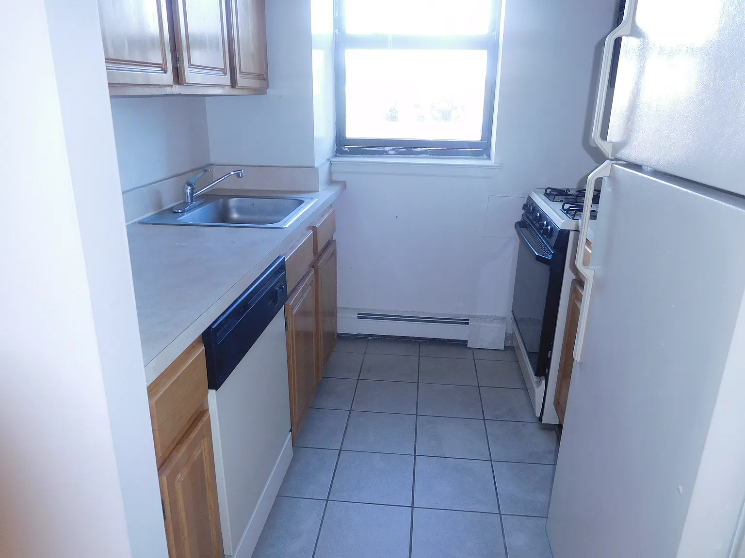 Studio, 600 sqft, $2,150 — Photo 3