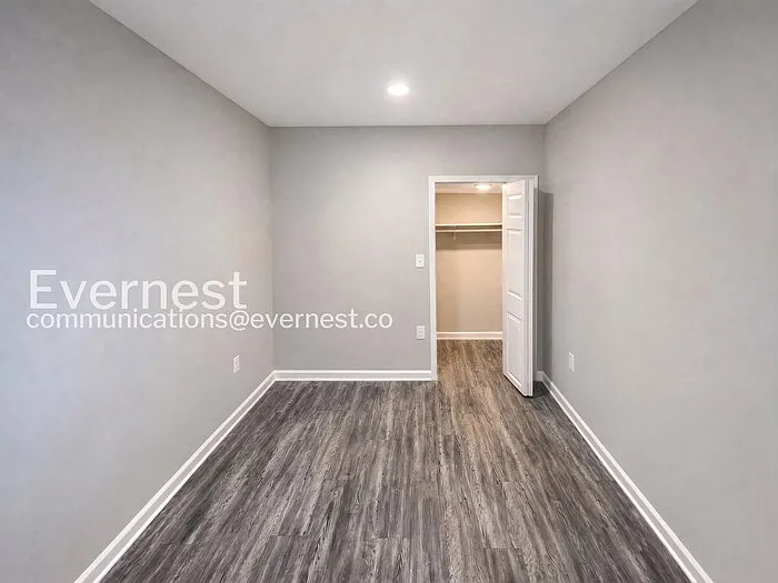 239 Jeffery Dr — Photo 13