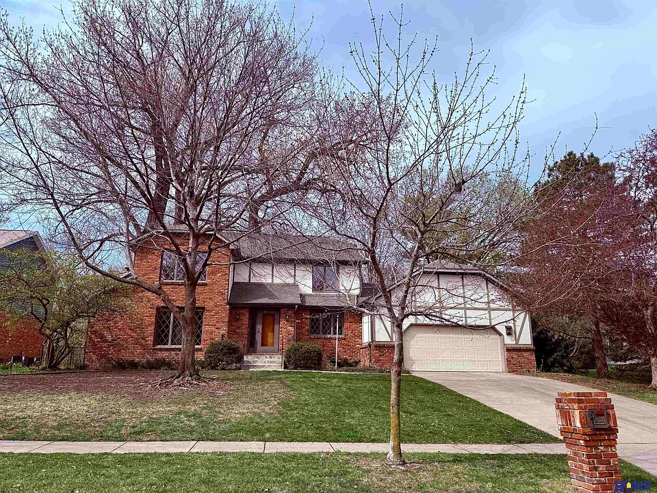 1st image of 1205 Evergreen Dr